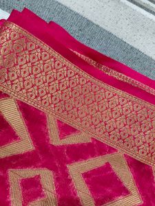 Women Zari Paithani Saree