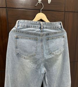 Wide leg straight jeans from Urbanic