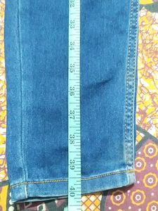 Women&#39;s Jeans