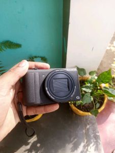 Sony mirrorless camera 30x optical zoom