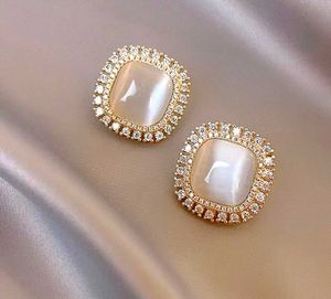Elegant Gold Square Earrings