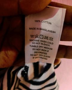 Nike Striped Unisex T-shirt 👕