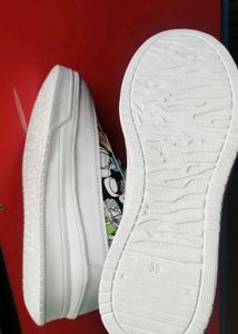 Printed Shoes 👟🤍