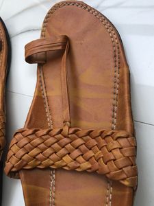 Leather Kolhapuri Chappals
