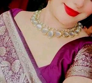 Elegant Kundan Necklace Set