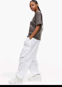 H&amp;M White Cargo Pants