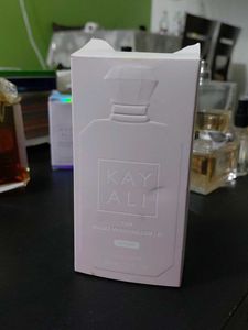 Kayali Yum Bouijee Marshmallow. Decant.