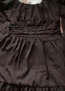 PRETTY ELEGANT DRESS FOR WOMEN.. ✨