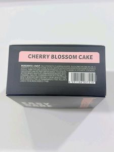 Huda Beauty Easy Bake