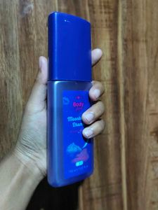 combo of plum and aqualogica body mist
