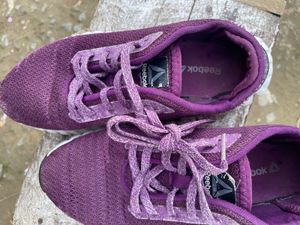 Reebok Sneakers