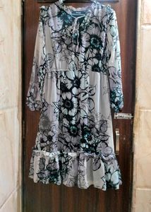 Floral Black 🖤✨Dress With Blue 💙 And Grey Colour Mixed.✨🪩🖤