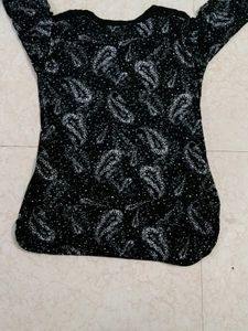 Patterned 3/4 Sleeve Top
