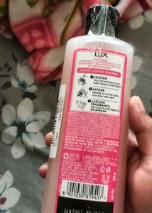 Lux Soft Rose Body Wash