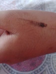 Gege bear Mascara