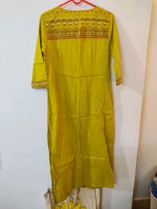Green Kurti