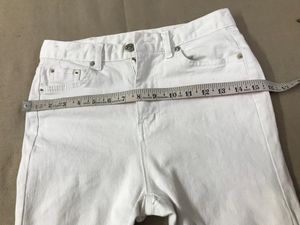 COBALT BLUE Straight Fit highwaisted White Denim.