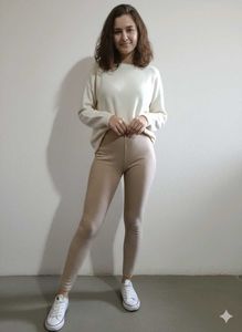 Comfortable Beige Leggings