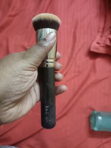 Pac Make Up Brushes And Beauty Blender Branded