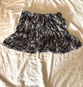 Beautiful Black And White Korean Skirt
