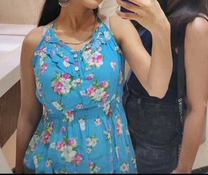 Cute Floral Printed Middie