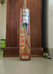 Size 5 Season Cricket Bat (Used)