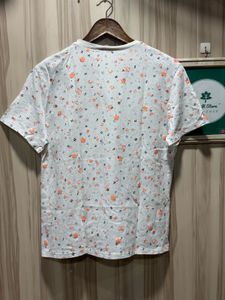Chanel 2000s White Short Sleeve TShirt
