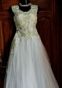 Attractive Princess Gowns For girls🌹🌹