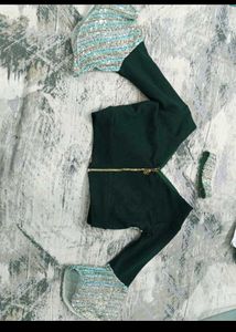 Crop Top With Skirt💚
