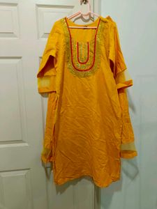 Yellow Kurta Set With Pink Dupptta