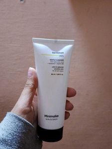 Minimalist Oat Extract Cleanser