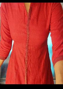 Red Kurti