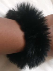 Fur Scrunchie ( Pack Of 1)