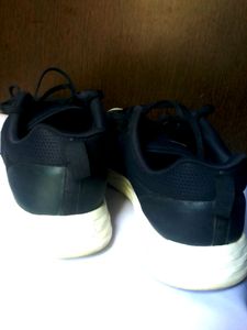 🌟🏵️slazenger Branded UK-10 Sports Shoes🏵️🌟