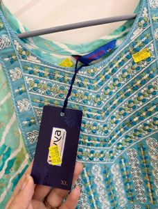 Kanva Kurti Set - Blue &amp; White