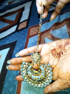 Stylish Grey Shining Mangtika For Women.