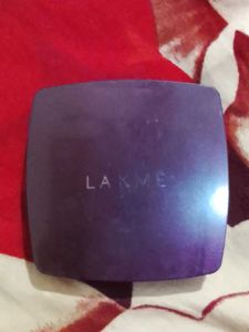 Lakme Radiance Compact