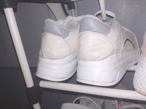 Amazon Women Sneakers