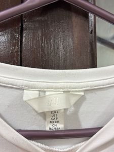 H&amp;M White T shirt