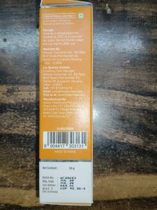 Derma Co Pore Minimizing Sunscreen