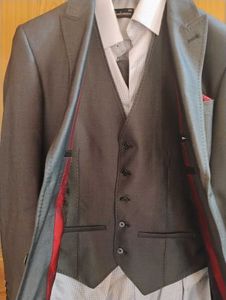 Blackberry Mens Suit