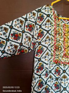 Beautiful Kurti With Dupatta