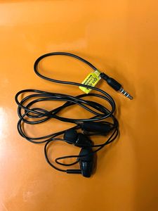 Ubon Born To Be Free Earphones