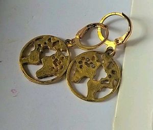 Gold Lock Drop Earrings With Earth Type Earring