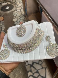 Sparkling Jewelry Set