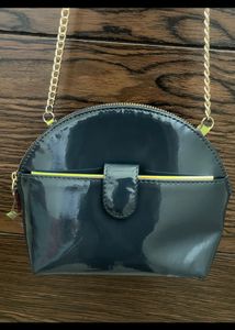 Baggit Glossy Navy Blue Sling Bag