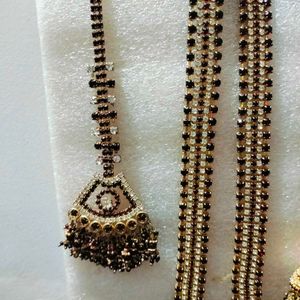 Elegant Indian Jewelry Set