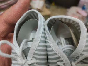 Mee New Born Booties(0-12 Months)