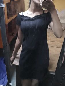Black Midi Bodycon Dress 🖤