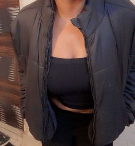 Stylish cropped Puffer Jacket (item 49)